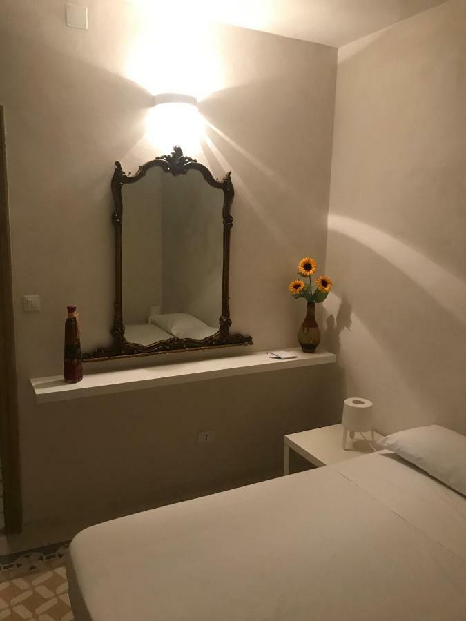 A Due Passi Dal Porto Lägenhet Trapani Exteriör bild