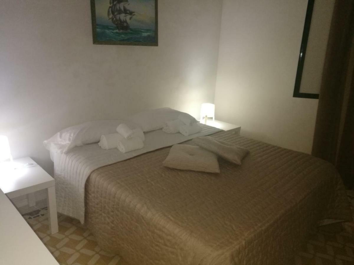A Due Passi Dal Porto Lägenhet Trapani Exteriör bild